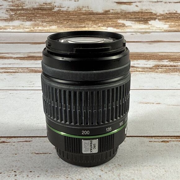 SMC PENTAX-DA 50-200mm F/4-5.6 ED Zoom Lens - Picture 3 of 5